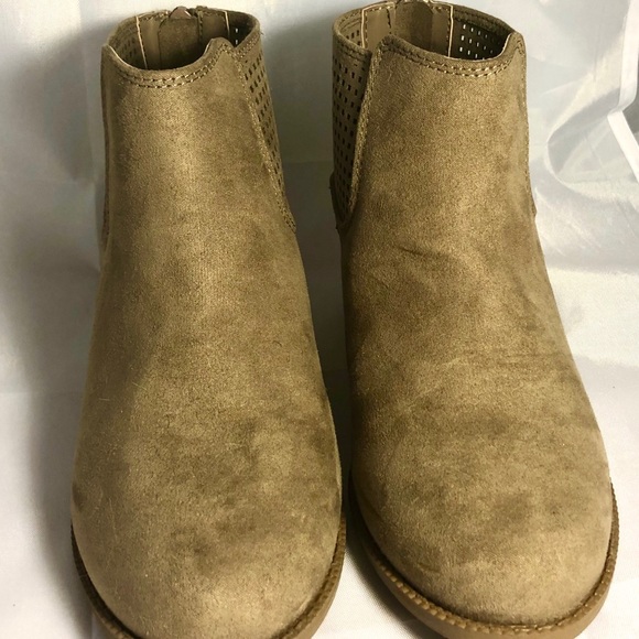 Justice Girls Taupe Ankle Boots Size 3 - Picture 4 of 5